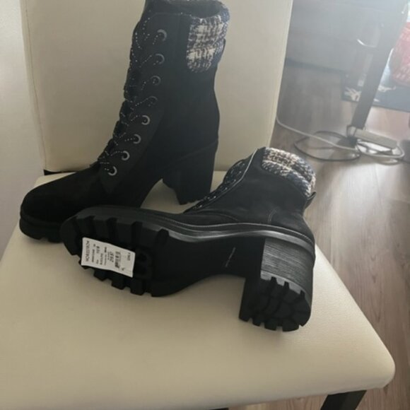 Veronica Beard - Black Suede Lace up Boots -Size 11M. New unworn. - Picture 2 of 2